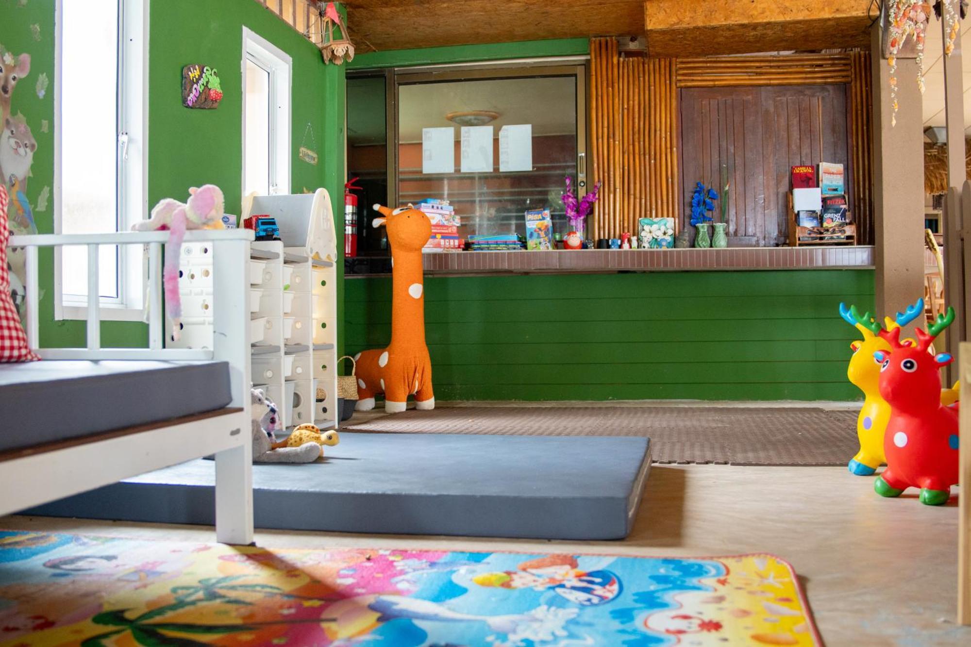 Lanta Riviera Beach Resort Koh Lanta Ngoại thất bức ảnh