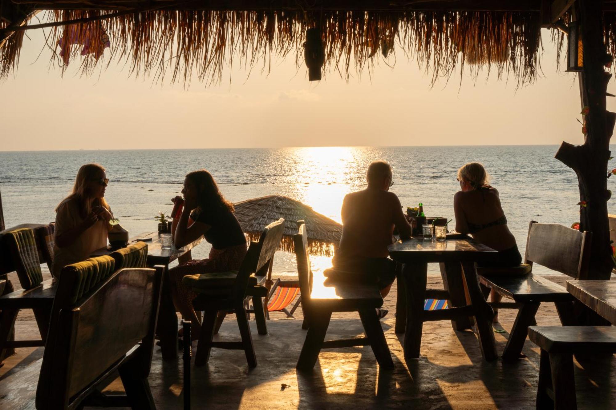 Lanta Riviera Beach Resort Koh Lanta Ngoại thất bức ảnh
